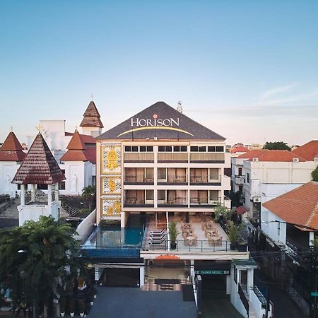 Horison Kuta Bali Hotell Exteriör bild